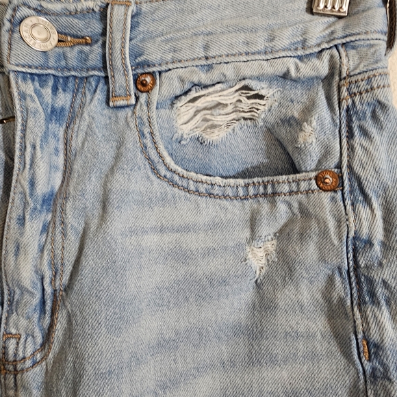 American Eagle Outfitters Higjest Rise Baggy Light Blue Denim Shorts - Picture 2 of 8